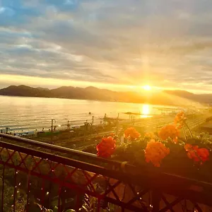 Myhome Riviera - Sea View Appartement